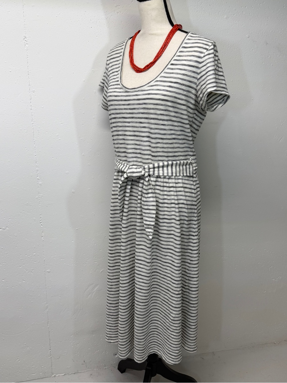 Lucky Brand Striped Scoop-Neck Midi Dress in Gray and White
